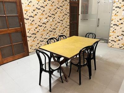 Hall Image of 2000 Sq.ft 2 BHK Builder Floor for rent in Vrindavan Yojana Lucknow for Rs. 20000
