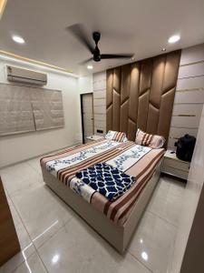 Bedroom Image of 1530 Sq.ft 3 BHK Apartment / Flat for sale in Shruti Apartment, Memnagar Ahmedabad for Rs. 13500000