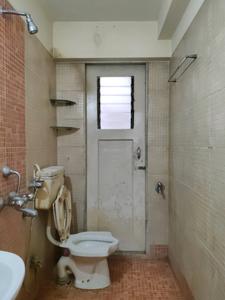 Common Bathroom Image of 1300 Sq.ft 3 BHK Apartment / Flat for rent in Kasarvadavali Thane for Rs. 70000