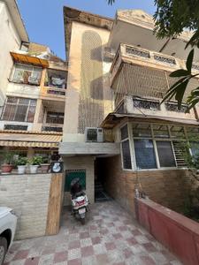 Image of 2700 Sq.ft 3.5 BHK Builder Floor for sale in Sector 52, Gurgaon for Rs. 16999900