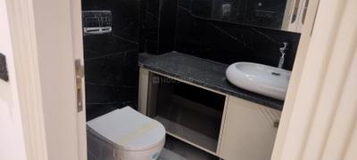 Image of 1685 Sq.ft 3 BHK Builder Floor for sale in Surajmal Vihar, New Delhi for Rs. 37500000