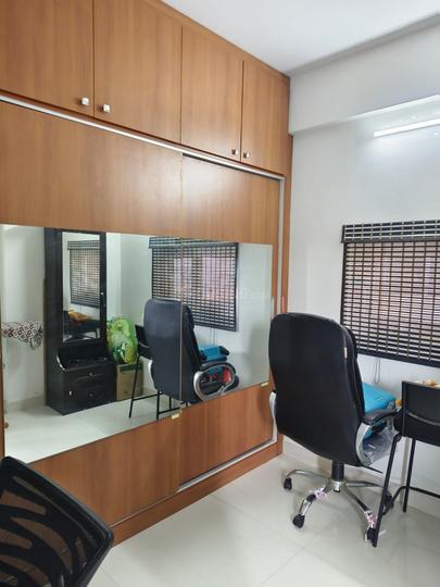 Myhna Maple Main Image 1