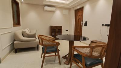 Living Room Image of 1260 Sq.ft 2 BHK Builder Floor for rent in Sector 42 Gurgaon for Rs. 65000