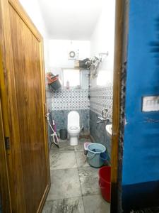 Bathroom Image of 580 Sq.ft 2 BHK Apartment / Flat for sale in Picnic Garden Kolkata for Rs. 2100000