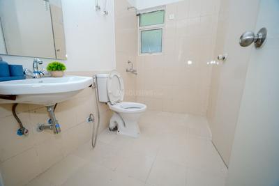 Bathroom Image of 1600 Sq.ft 2.5 BHK Apartment / Flat for sale in M3M Escala, Sector 70A Gurgaon for Rs. 15800000