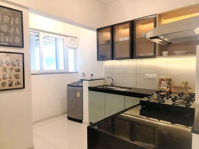 Kitchen Image of 1600 Sq.ft 3 BHK Apartment / Flat for rent in Kothrud Pune for Rs. 50000