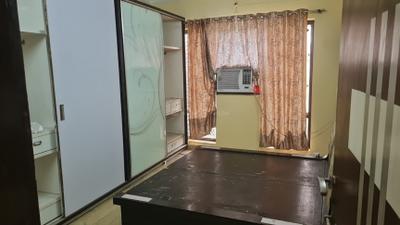 Bedroom Image of 1850 Sq.ft 3 BHK Builder Floor for rent in Model Town New Delhi for Rs. 45000