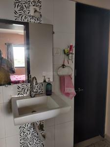 Bathroom Image of 1500 Sq.ft 3 BHK Apartment / Flat for rent in Palanpur Surat for Rs. 29000