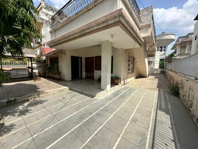 Image of 2700 Sq.ft 2 BHK Independent House for rent in Old Wadaj, Ahmedabad for Rs. 40000