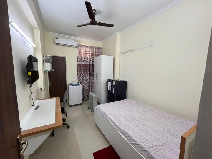 1 RK Flat for rent in Sector 48, Gurgaon 300 Sqft Property ID