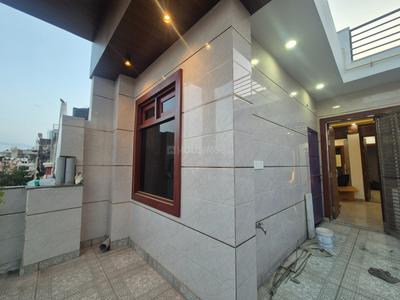 Balcony Image of 1100 Sq.ft 2 BHK Apartment / Flat for rent in Indirapuram Ghaziabad for Rs. 23000