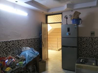 Living Room Image of 630 Sq.ft 2 BHK Builder Floor for rent in Mayur Vihar Phase 1 New Delhi for Rs. 23500
