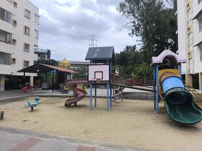 Playing Area Image of 1500 Sq.ft 3 BHK Apartment / Flat for rent in Skandasri Paradise, Nayandahalli Bengaluru for Rs. 30000