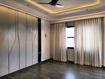 Bedroom Image of 4500 Sq.ft 4.5 BHK Builder Floor for sale in Greenwood City Floors, Sector 45 Gurgaon for Rs. 69000000