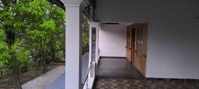 Balcony Image of 5000 Sq.ft 5 BHK Independent House for sale in Pallikkara Kochi for Rs. 24000000