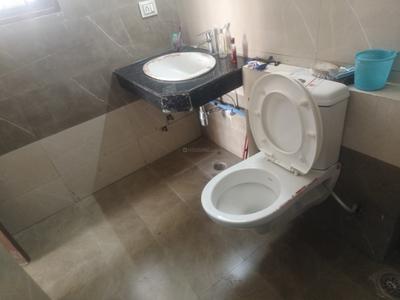 Bathroom Image of 795 Sq.ft 1 BHK Apartment / Flat for rent in Cosmos Express 99, Sector 99 Gurgaon for Rs. 20000
