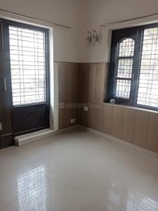 Bedroom Image of 1800 Sq.ft 3 BHK Independent House for rent in Sector 36 Noida for Rs. 41000