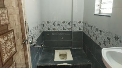 Bathroom Image of 530 Sq.ft 1 BHK Independent House for rent in Mahalunge Pune for Rs. 16000