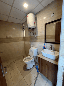 Image of 424 Sq.ft 1 BHK Apartment / Flat for rent in Supertech Eco Suites, Sector 137, Noida for Rs. 21300