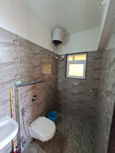 Bathroom Image of 1536 Sq.ft 3.5 BHK Apartment / Flat for sale in VTP Beaumonde Building T2, Manjari Khurd Pune for Rs. 15000000