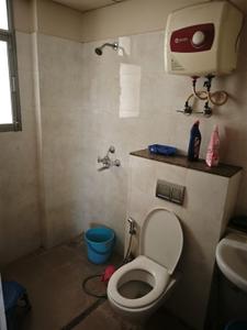Bathroom Image of 1009 Sq.ft 2 BHK Apartment / Flat for sale in Mahima Bellevista, Jagatpura Jaipur for Rs. 6200000