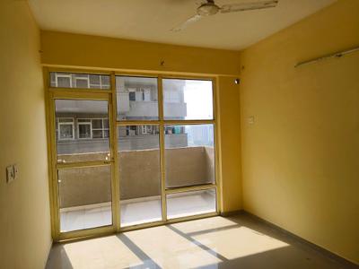 Bedroom Image of 690 Sq.ft 2 BHK Apartment / Flat for rent in Pyramid Elite, Sector 86 Gurgaon for Rs. 20000