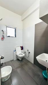 Bathroom Image of 1200 Sq.ft 2 BHK Apartment / Flat for sale in Harmony Heights, Waghodia Road Vadodara for Rs. 7200000
