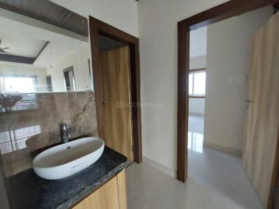 Bathroom Image of 1700 Sq.ft 3 BHK Apartment / Flat for sale in Bariatu Ranchi for Rs. 15000000