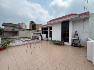 Balcony Image of 2152 Sq.ft 4.5 BHK Independent House for rent in Beta II Greater Noida for Rs. 81000