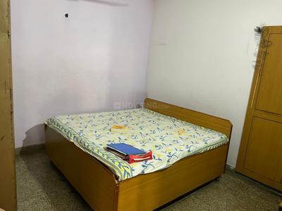 Bedroom Image of 950 Sq.ft 2 BHK Apartment / Flat for rent in Shalimar Garden Ghaziabad for Rs. 12000