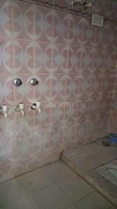 Bathroom Image of 1200 Sq.ft 3 BHK Independent House for rent in Kamta Lucknow for Rs. 12000
