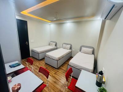 Bedroom Image of Suraj Residency in Laxmi Nagar, New Delhi