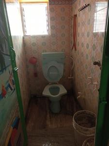 Bathroom Image of 700 Sq.ft 2 BHK Apartment / Flat for sale in Paschim Putiary Kolkata for Rs. 3300000