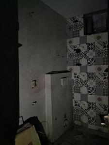 Common Bathroom Image of 1550 Sq.ft 3 BHK Apartment / Flat for sale in Capital Home 3, Sector 73 Noida for Rs. 6002898