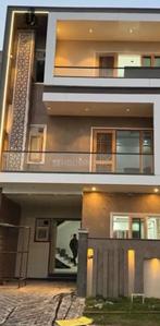 Image of 1215 Sq.ft 5 BHK Villa for sale in Wave City, Ghaziabad for Rs. 32500000