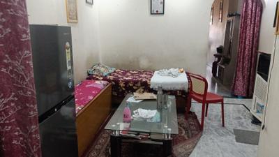 Living Room Image of 800 Sq.ft 3 BHK Builder Floor for sale in Shahdara New Delhi for Rs. 4000000