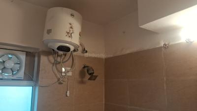 Bathroom Image of 495 Sq.ft 1 BHK Apartment / Flat for sale in Paras Tierea, Sector 137 Noida for Rs. 4600000