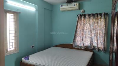 Bedroom Image of 900 Sq.ft 2 BHK Apartment / Flat for rent in Kasba Kolkata for Rs. 26000