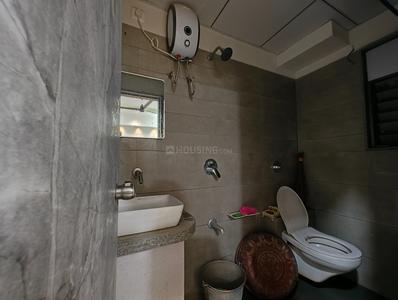 Bathroom Image of 1500 Sq.ft 3 BHK Apartment / Flat for sale in Adarsh Tulip, Vatva Ahmedabad for Rs. 6500000