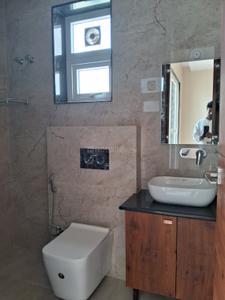 Bathroom Image of 2152 Sq.ft 3 BHK Builder Floor for rent in Gomti Nagar Lucknow for Rs. 28000