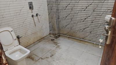 VB Homes Bathroom One 4
