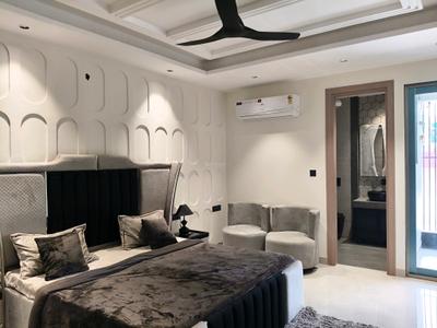 Bedroom Image of 2250 Sq.ft 4 BHK Builder Floor for sale in Mayfield Garden Luxury Floors, Mayfield Garden Gurgaon for Rs. 33500000