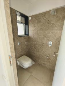 Bathroom Image of 650 Sq.ft 1 BHK Apartment / Flat for rent in Santacruz East Mumbai for Rs. 55000