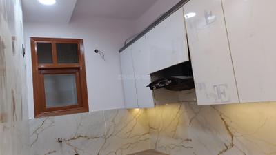 Kitchen Image of 550 Sq.ft 2 BHK Builder Floor for rent in Govindpuri New Delhi for Rs. 15000