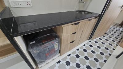 Kitchen Image of 650 Sq.ft 1 BHK Apartment / Flat for rent in Saket Nagar Indore for Rs. 21000