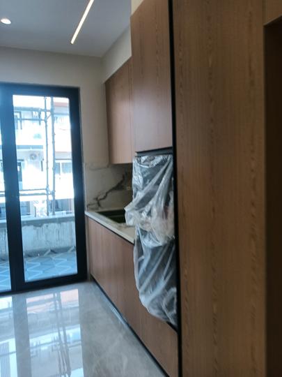 Sector 25, DLF Phase 2 Main Image 1