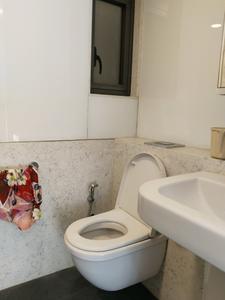 Common Bathroom Image of 515 Sq.ft 1 BHK Apartment / Flat for sale in Vikhroli East Mumbai for Rs. 8400000