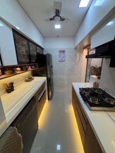 Kitchen Image of 900 Sq.ft 2 BHK Apartment / Flat for rent in Shyam Kunj, Kandivali West Mumbai for Rs. 68000