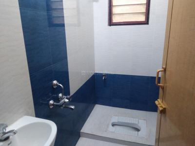 Bathroom Image of 950 Sq.ft 2 BHK Apartment / Flat for rent in Rajakilpakkam Chennai for Rs. 19000