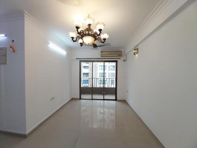 Hall Image of 950 Sq.ft 2 BHK Apartment / Flat for sale in Neelsidhi Splendour, Belapur CBD Navi Mumbai for Rs. 25000000